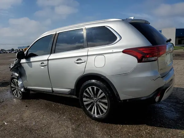 JA4AD3A37LZ021182 2020 MITSUBISHI OUTLANDER - Image 2
