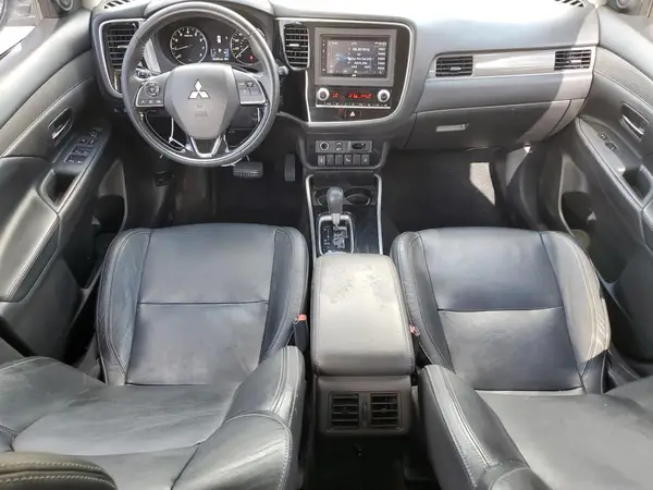 JA4AD3A37LZ021747 2020 MITSUBISHI OUTLANDER - Image 8