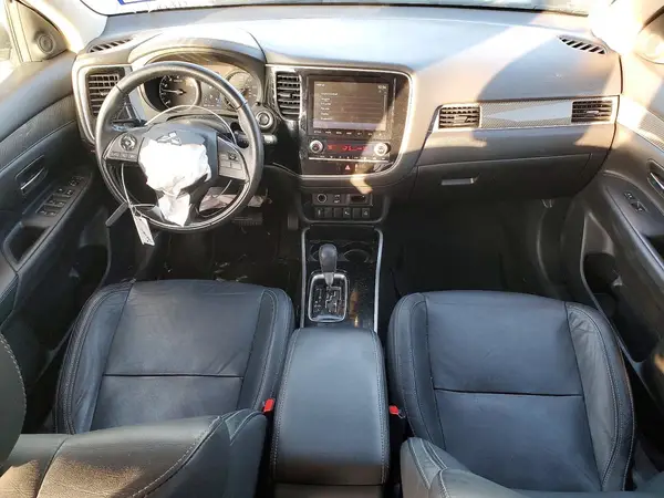 JA4AD3A37LZ025149 2020 MITSUBISHI OUTLANDER - Image 8