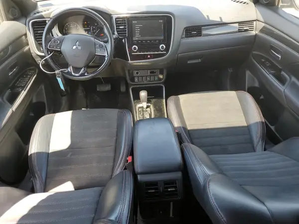 JA4AD3A37LZ028536 2020 MITSUBISHI OUTLANDER - Image 8