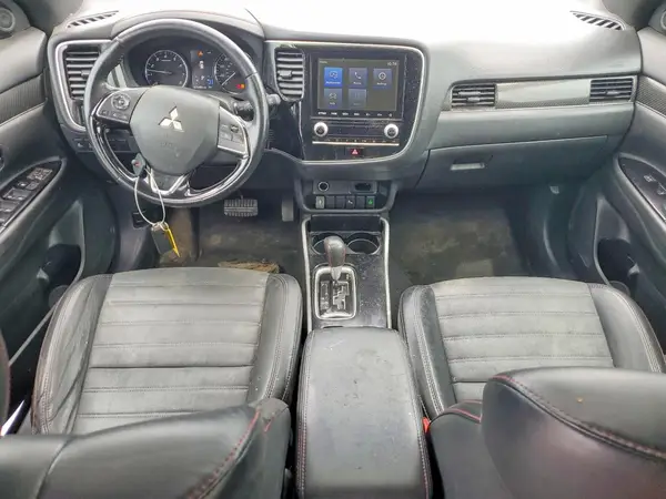 JA4AD3A37LZ028911 2020 MITSUBISHI OUTLANDER - Image 8