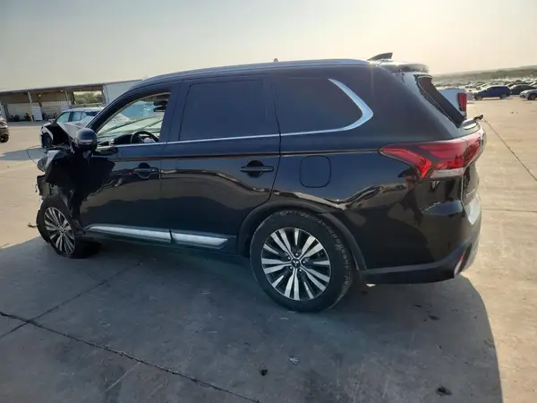 JA4AD3A37LZ029928 2020 MITSUBISHI OUTLANDER - Image 2