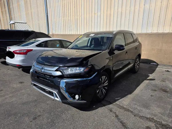 JA4AD3A37LZ031551 2020 MITSUBISHI OUTLANDER - Image 2