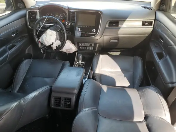 JA4AD3A37LZ033221 2020 MITSUBISHI OUTLANDER - Image 8