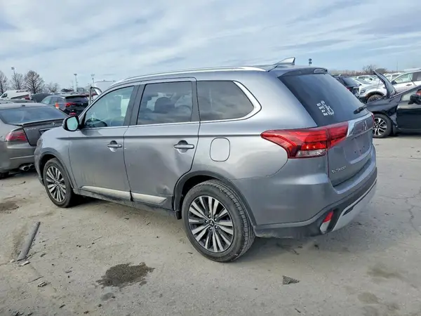 JA4AD3A37LZ034675 2020 MITSUBISHI OUTLANDER - Image 2