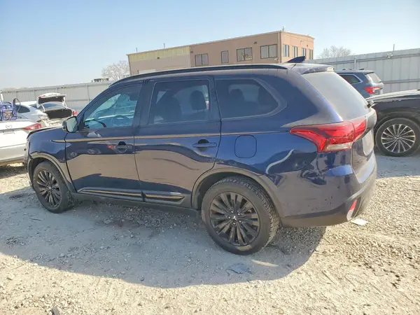 JA4AD3A37LZ035101 2020 MITSUBISHI OUTLANDER - Image 2
