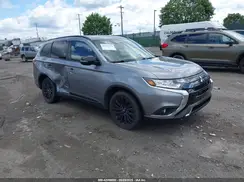 JA4AD3A37LZ036944 2020 MITSUBISHI OUTLANDER