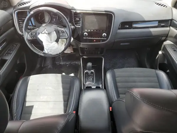 JA4AD3A37LZ039908 2020 MITSUBISHI OUTLANDER - Image 8