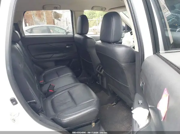 JA4AD3A37LZ040489 2020 MITSUBISHI OUTLANDER - Image 8