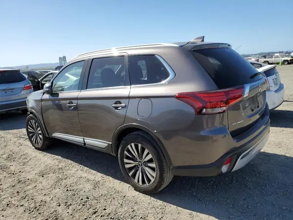 JA4AD3A37LZ046132 2020 MITSUBISHI OUTLANDER - Image 2