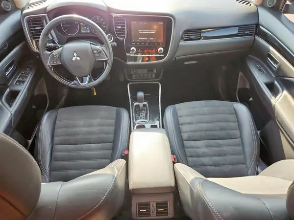 JA4AD3A37LZ048009 2020 MITSUBISHI OUTLANDER - Image 8
