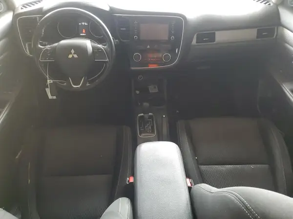 JA4AD3A38GZ000508 2016 MITSUBISHI OUTLANDER - Image 8