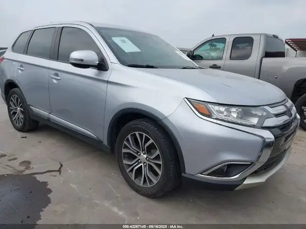 JA4AD3A38GZ001027 2016 MITSUBISHI OUTLANDER - Image 1