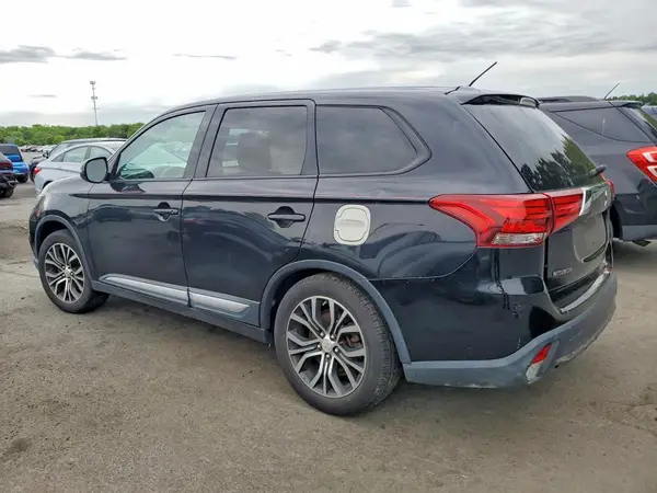 JA4AD3A38GZ005093 2016 MITSUBISHI OUTLANDER - Image 2