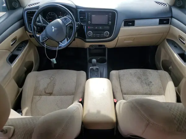 JA4AD3A38GZ006048 2016 MITSUBISHI OUTLANDER - Image 8