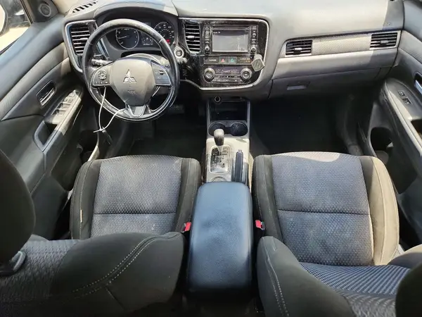 JA4AD3A38GZ011797 2016 MITSUBISHI OUTLANDER - Image 8