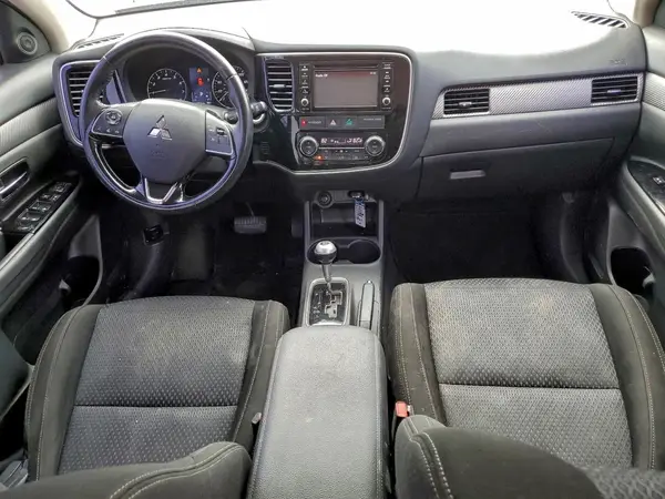 JA4AD3A38GZ012559 2016 MITSUBISHI OUTLANDER - Image 8