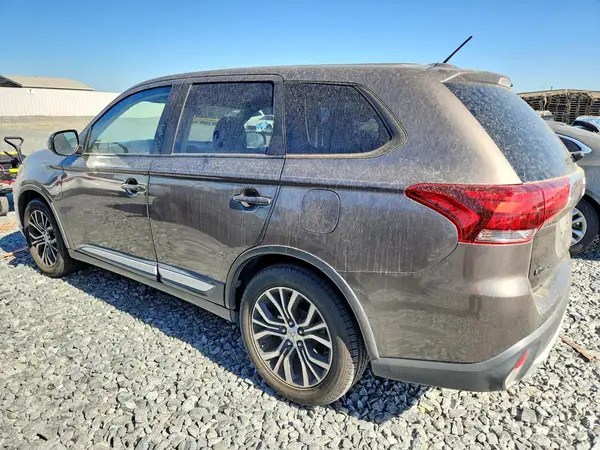JA4AD3A38GZ013372 2016 MITSUBISHI OUTLANDER - Image 2