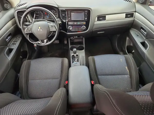 JA4AD3A38GZ015848 2016 MITSUBISHI OUTLANDER - Image 8
