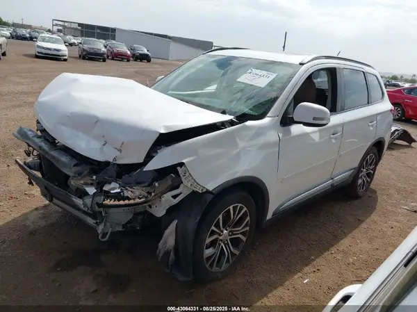 JA4AD3A38GZ019642 2016 MITSUBISHI OUTLANDER - Image 2