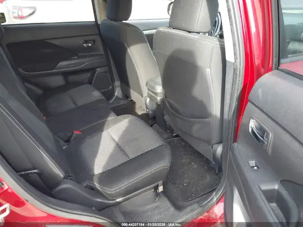 JA4AD3A38GZ020256 2016 MITSUBISHI OUTLANDER - Image 8