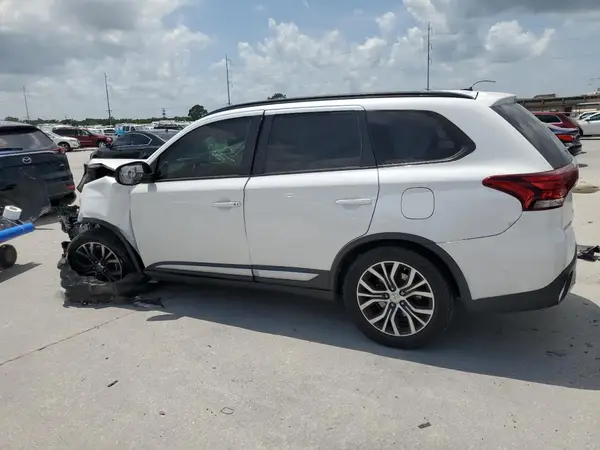 JA4AD3A38GZ020810 2016 MITSUBISHI OUTLANDER - Image 2