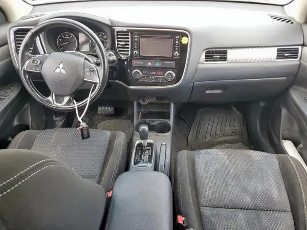 JA4AD3A38GZ055962 2016 MITSUBISHI OUTLANDER - Image 8