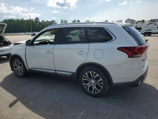 JA4AD3A38HZ005421 2017 MITSUBISHI OUTLANDER - Image 2