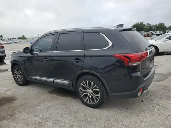 JA4AD3A38HZ005774 2017 MITSUBISHI OUTLANDER - Image 2