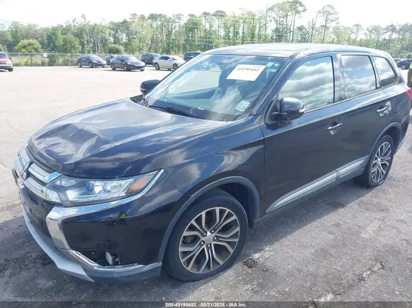 JA4AD3A38HZ007282 2017 MITSUBISHI OUTLANDER - Image 2
