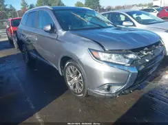 JA4AD3A38HZ015978 2017 MITSUBISHI OUTLANDER