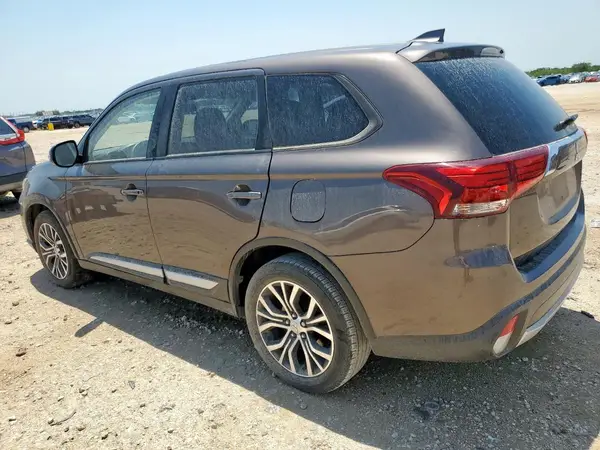 JA4AD3A38HZ019190 2017 MITSUBISHI OUTLANDER - Image 2