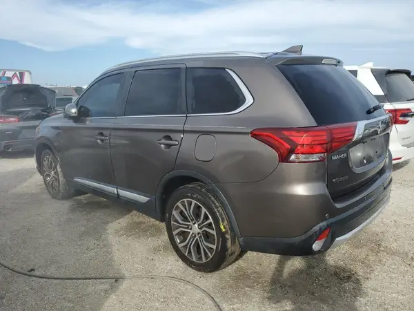 JA4AD3A38HZ038130 2017 MITSUBISHI OUTLANDER - Image 2