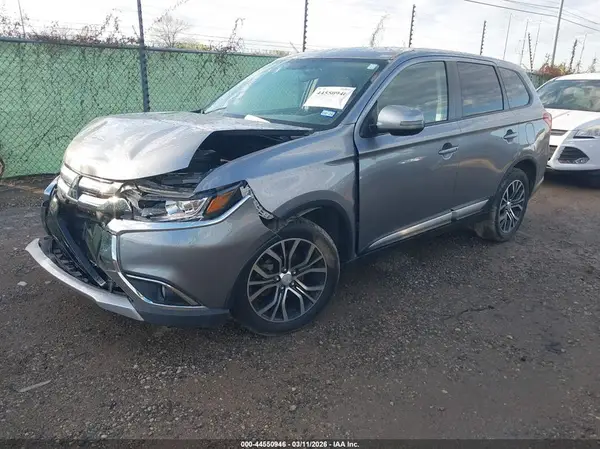 JA4AD3A38HZ041657 2017 MITSUBISHI OUTLANDER - Image 2