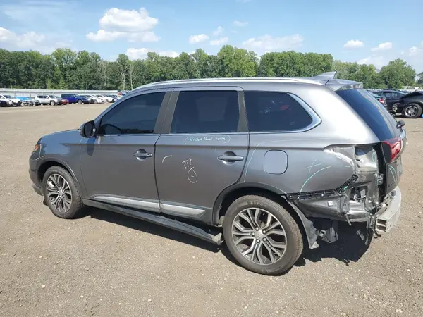 JA4AD3A38JJ001230 2018 MITSUBISHI OUTLANDER - Image 2