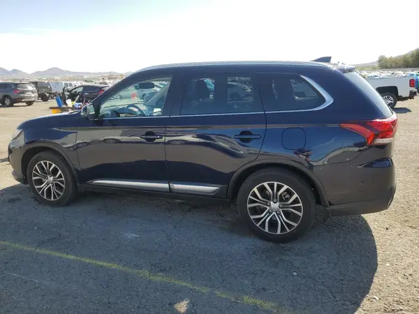 JA4AD3A38JJ004919 2018 MITSUBISHI OUTLANDER - Image 2