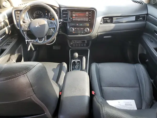 JA4AD3A38JZ001214 2018 MITSUBISHI OUTLANDER - Image 8