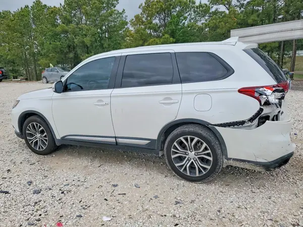 JA4AD3A38JZ006235 2018 MITSUBISHI OUTLANDER - Image 2