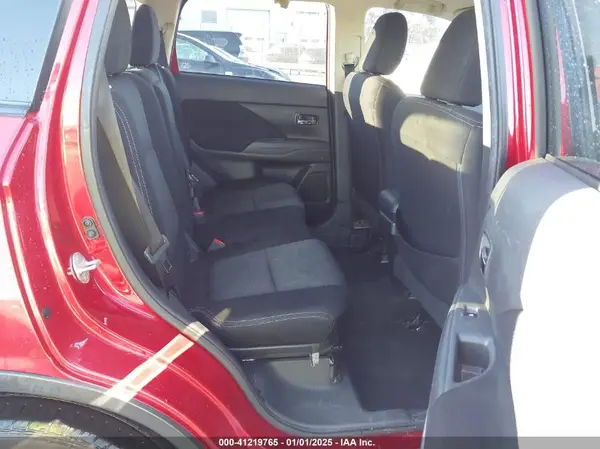 JA4AD3A38JZ011175 2018 MITSUBISHI OUTLANDER - Image 8