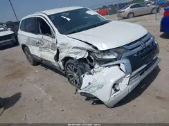 JA4AD3A38JZ015758 2018 MITSUBISHI OUTLANDER