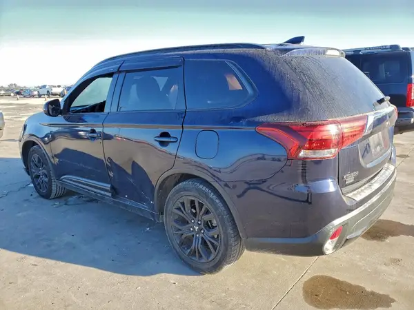 JA4AD3A38JZ021544 2018 MITSUBISHI OUTLANDER - Image 2