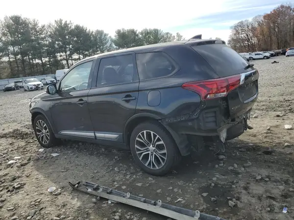 JA4AD3A38JZ023312 2018 MITSUBISHI OUTLANDER - Image 2