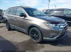 JA4AD3A38JZ030633 2018 MITSUBISHI OUTLANDER