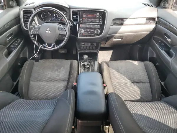 JA4AD3A38JZ034231 2018 MITSUBISHI OUTLANDER - Image 8