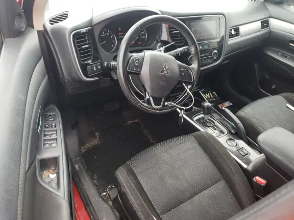 JA4AD3A38JZ052647 2018 MITSUBISHI OUTLANDER - Image 8