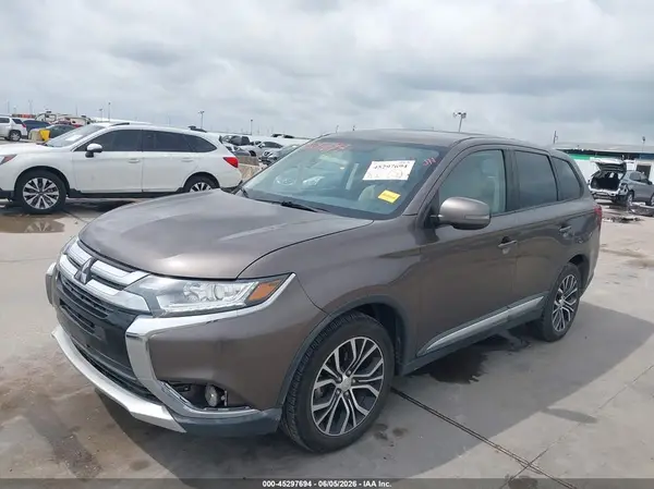 JA4AD3A38JZ064409 2018 MITSUBISHI OUTLANDER - Image 2
