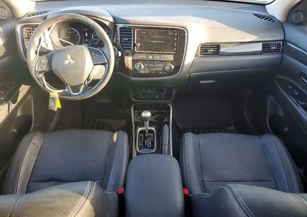 JA4AD3A38JZ066144 2018 MITSUBISHI OUTLANDER - Image 8