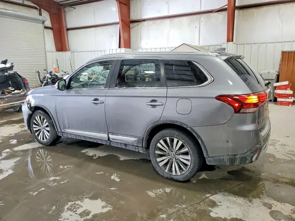 JA4AD3A38KJ000676 2019 MITSUBISHI OUTLANDER - Image 2