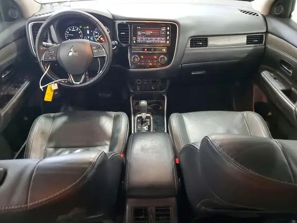 JA4AD3A38KJ000676 2019 MITSUBISHI OUTLANDER - Image 8
