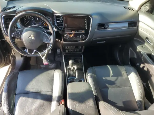 JA4AD3A38KJ001245 2019 MITSUBISHI OUTLANDER - Image 8
